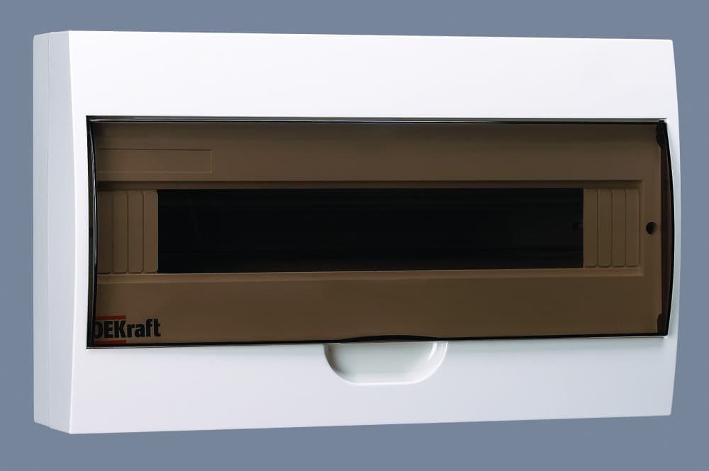 Корпус пластиковый навесной прозр. дв. 1 ряд 18 модулей IP41 ЩРН-П