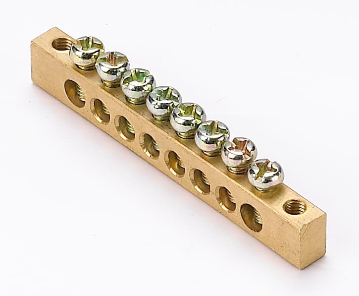 Шина PEN земля-ноль ШН-102 8 отверстий крепеж по краям сечение 6x9мм 100А длина 65мм